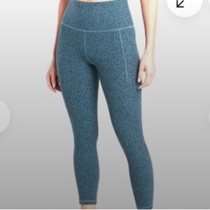 Athleta Women's Salutation Stash II Tight Leggings Medium Petite Blue Cheetah